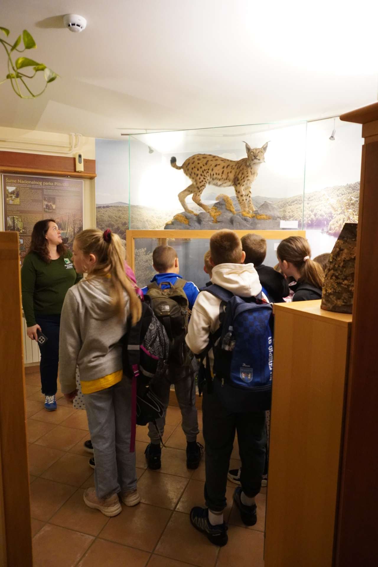 Učenici Osnovne škole dr. Jure Turića Gospić posjetili Nacionalni park Plitvička jezera u sklopu projekta CAMPUS - 