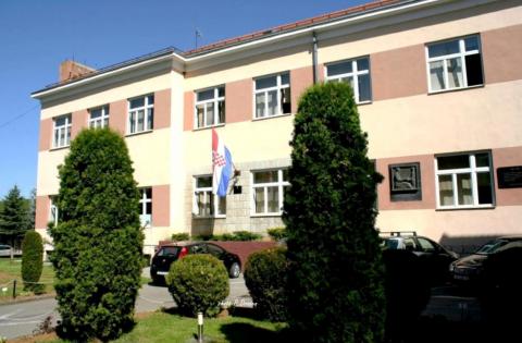 Fotonaponska elaktrana Osnovne škole Zrinskih i Frankopana Otočac