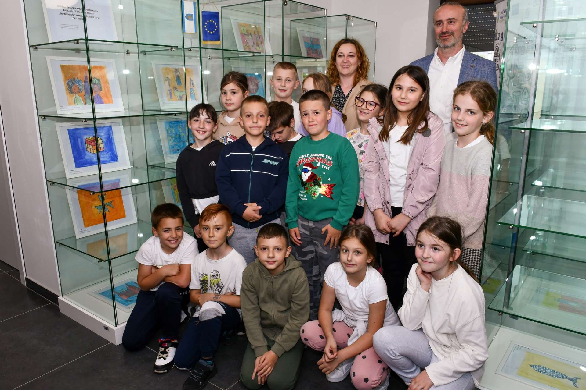 Izložba najmlađih na temu „Znamenitosti zemalja članica EU  u oku djeteta“ - 