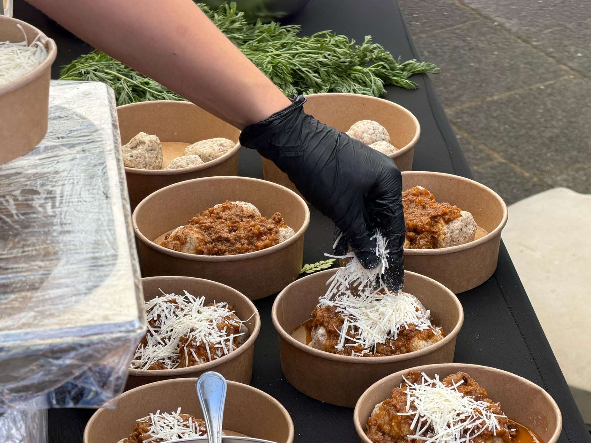 Ništa se ne baca: Na početku ECOFOODCYCLE tjedna Katarina Vrenc naučila Gospićane kako od ostataka hrane složiti izvrstan obrok - 